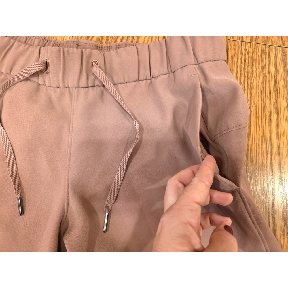Lululemon Keep Moving Pants Women's Size 8 Pink Rose Cropped Elastic 15.5" Waist - Picture 2 of 12